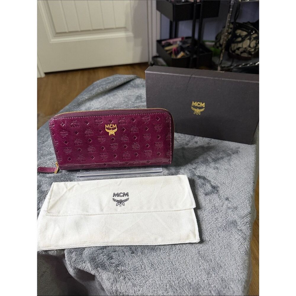 MCM Women's Purple Zip-Around Logo Embossed Wallet Full Inclusion